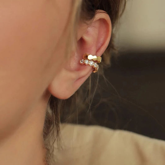 Golden Glamour Ear Cuff