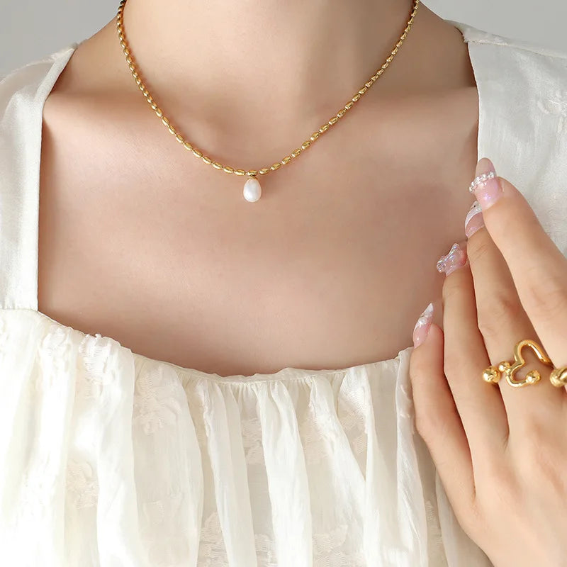 Glorious Beads Pearl Choker