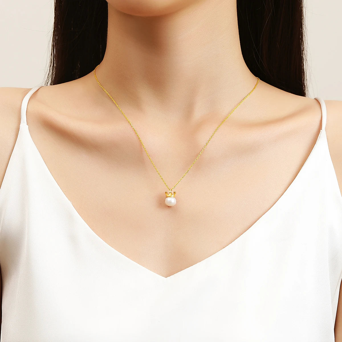 Crown Jewel Pearl Necklace