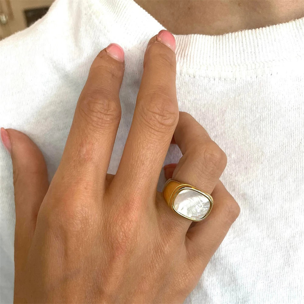 Bold Shell Square Ring